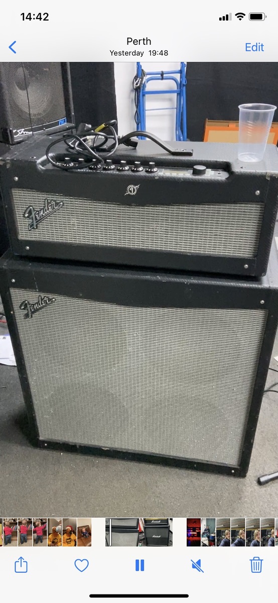 Music Gear Setup by sweeno featuring Fender Mustang V V.2 412 4x12 Guitar Speaker Cabinet and Fender Mustang V Amp Head