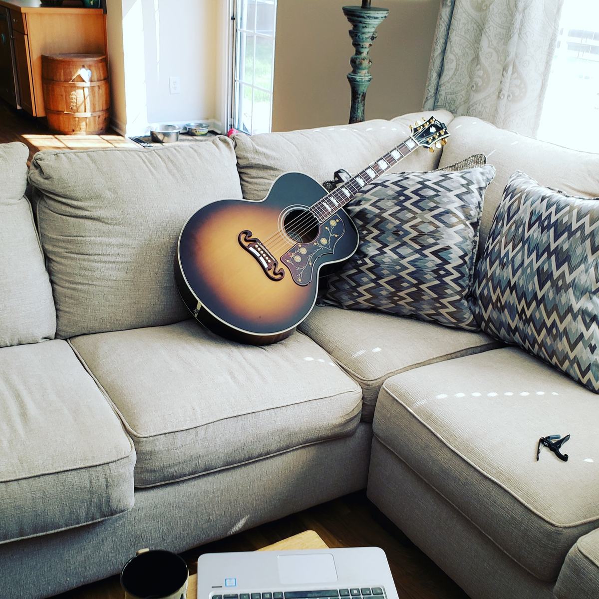 Country Music Gear Setup by adam_reynolds featuring Gibson J-200