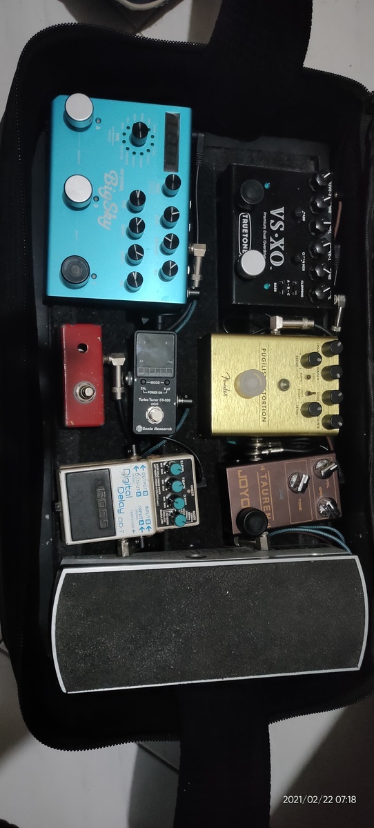Pedalboard by jepatawaran featuring Boss DD-7 Digital Delay, Strymon BigSky, and Sonic Research ST-300 Turbo Tuner Mini and 5 more pieces of gear