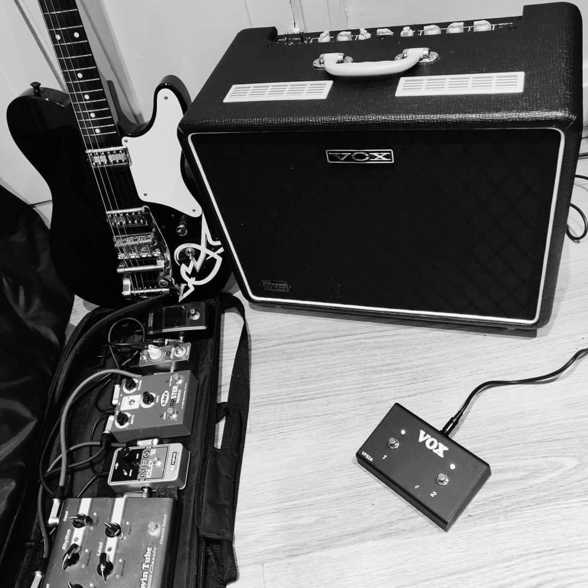Pedalboard by harveyspringfield featuring Fender Telecaster Cabronita, Seymour Duncan Twin Tube, and VOX Night Train 15