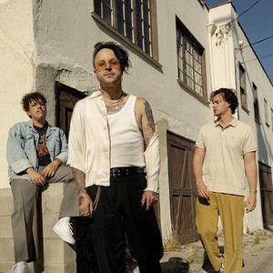 lovelytheband