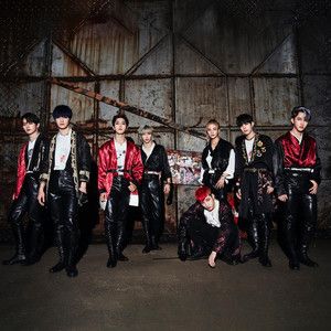 Stray Kids