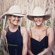 The Sunny Cowgirls