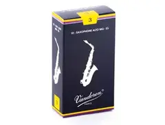 Vandoren Traditional Alto Saxophone Reeds Strength 3