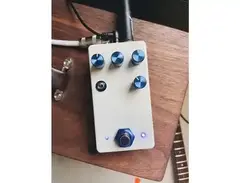 PedalPCB Caesar Chorus