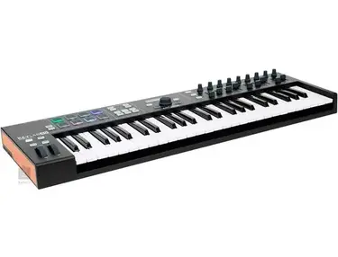 Arturia Essential 49 Black