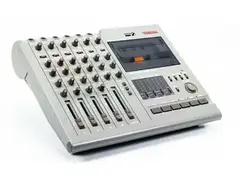 TASCAM 424 Portastudio
