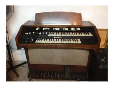 Hammond L122