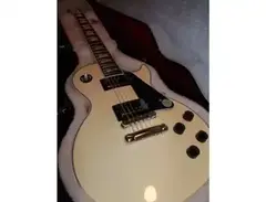 Gibson Les Paul Classic Custom (DUPLICATE)