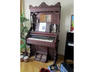 Kimball Parlor Organ