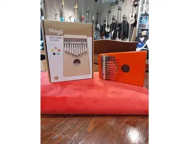 Stagg Kalimba 10 lames Rouge
