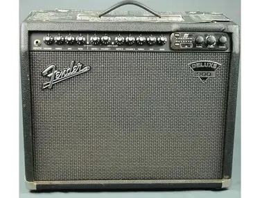 Fender Deluxe 900