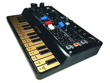 Behringer Model D Soul