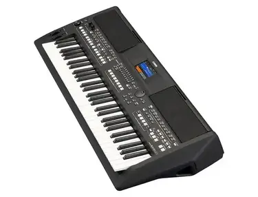 Yamaha PSR-SX600 61-Key Digital Workstation