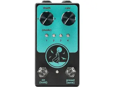 Nativeaudio Pretty Bird Woman Chorus/Vibrato Effects Pedal Black And Teal