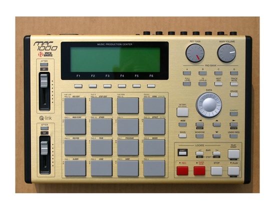 Akai MPC1000 UPGRADED - ranked #53 in Production & Groove | Equipboard