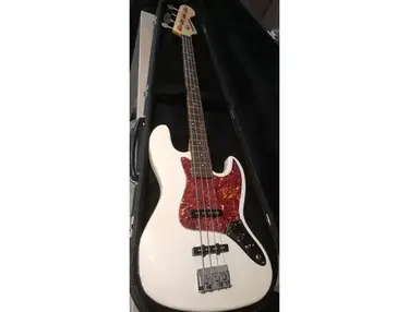 Sakura Jazz Bass