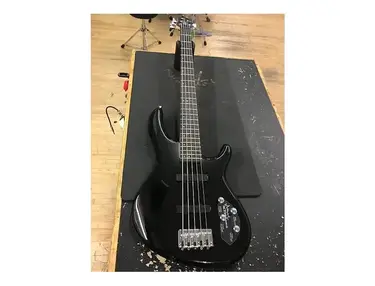 Cort Action Bass V Plus BK 5-String