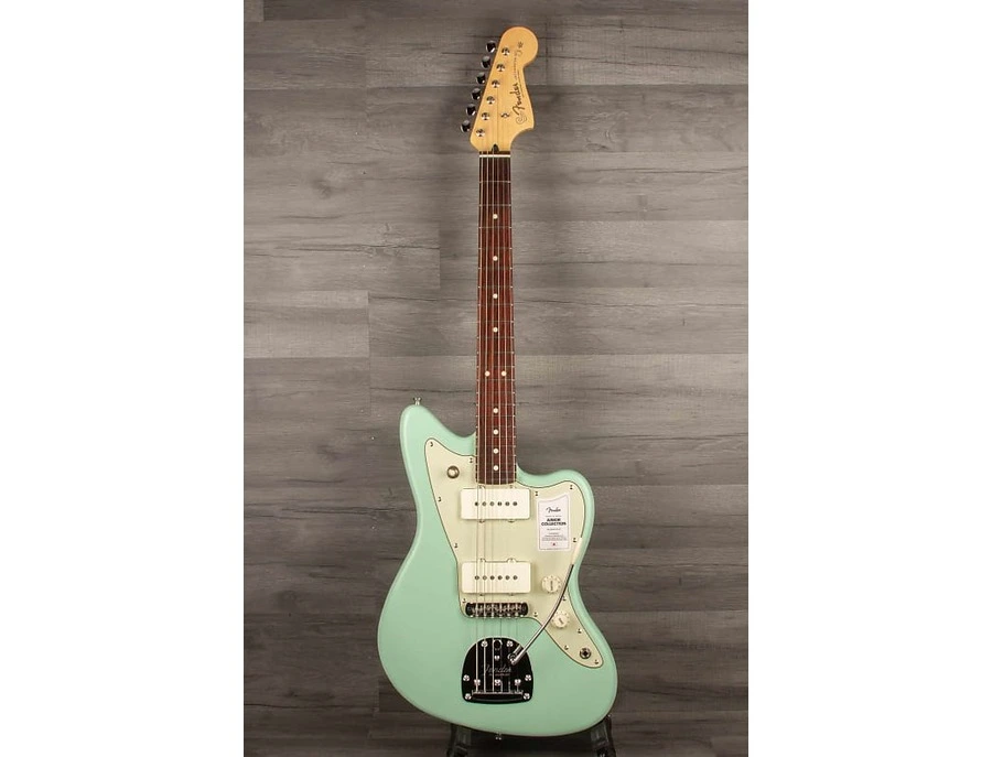 Fender Made In Japan Junior Collection Jazzmaster - What To Know Fender Made In Japan Junior Collection Jazzmaster - What To Know