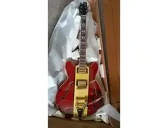 Maestro 335 version Red with offwhite main image