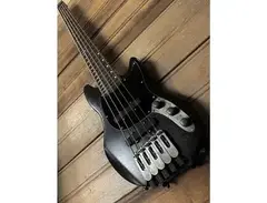 Laika Mustang 5 Travel Bass Guitar