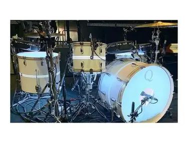 Q Drum Co. Matte White Birch Kit with acrylic double-stripe Drum Kit