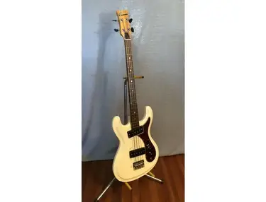 Univox Hi-Flier Phase 1 Bass