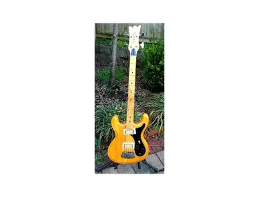 Univox Hi-Flier Phase 4 Bass