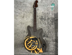Fender Tom Delonge “Padre 2.0” Starcaster