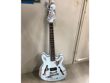 Fender Tom Delonge “ Blue Over Plaid” Starcaster