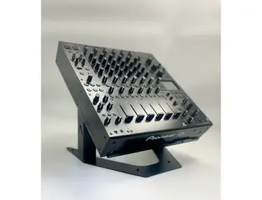 Apache Warthog Mixer/Synth Stand