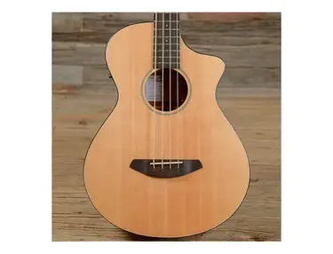 Breedlove Pursuit Concert CE Bass
