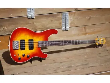 Ibanez Roadstar II RB924