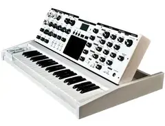Moog Minimoog Voyager White Edition