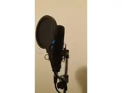 MXL 2001