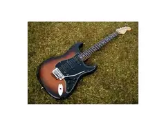 Fernandes ST-145SL Steve Lukather Model main image