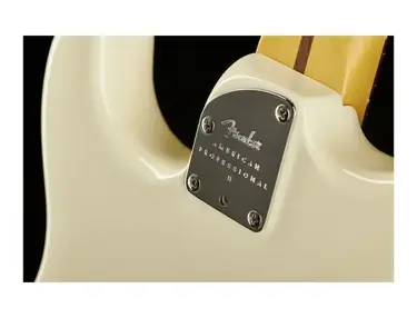 Fender AM Pro II Strat