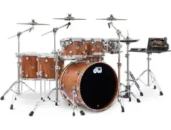 DW DWe 7-piece Drum Kit Bundle main image