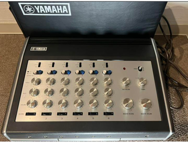 Yamaha EM-70