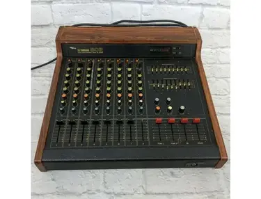 Yamaha 802 Sound Reinforcement Mixer MQ Series