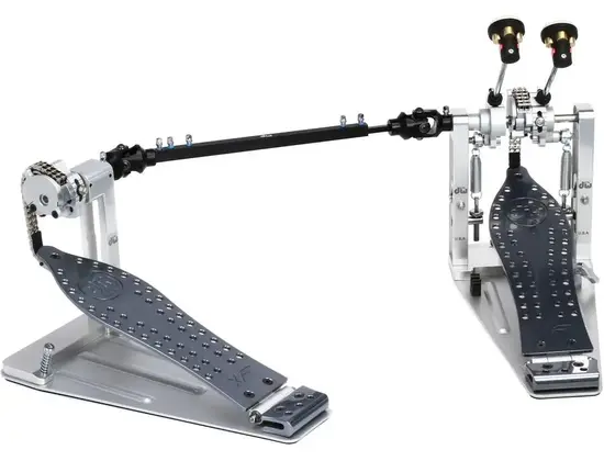DW DWCPMCD2XF MCD Machined Chain Drive Double Bass Drum Pedal with Extended Footboard - Polished