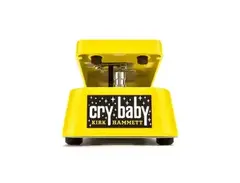 Dunlop Kirk Hammett Signature Cry Baby Wah Pedal - Yellow Sparkle