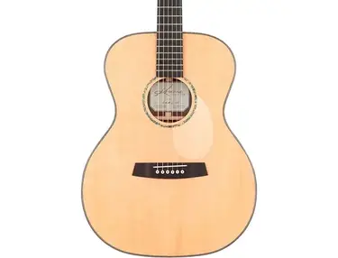 Kremona R35 OM-Style Acoustic Guitar