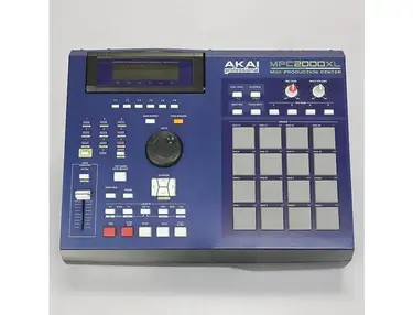 Akai MPC2000XL MCD MIDI Production Center