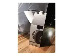Beyerdynamic T5P Audiophile Over-Ear Headphones (1st Generation) main image