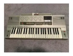 Casio CT-810 Casiotone 49-Key Synthesizer main image