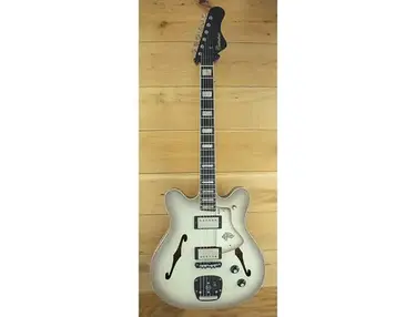 Castedosa Guitars 3511 Lobo Semi-Hollow