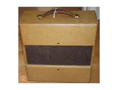 Danelectro Cadet main image