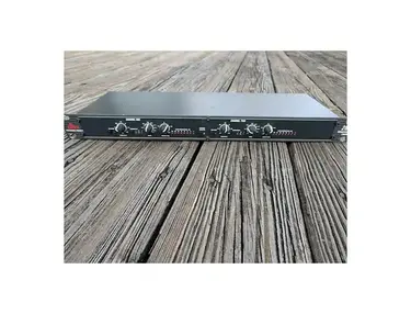 dbx 262 Stereo Compressor / Limiter