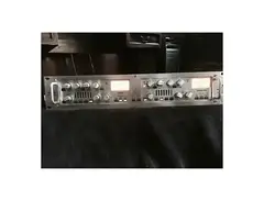 dbx 576 Vacuum Tube Preamplifier and Compressor main image